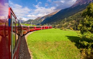 Bernina Red Train Offers