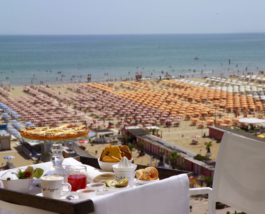 Hotel Rimini 4 Stelle Offerte Bed And Breakfast E Spiaggia