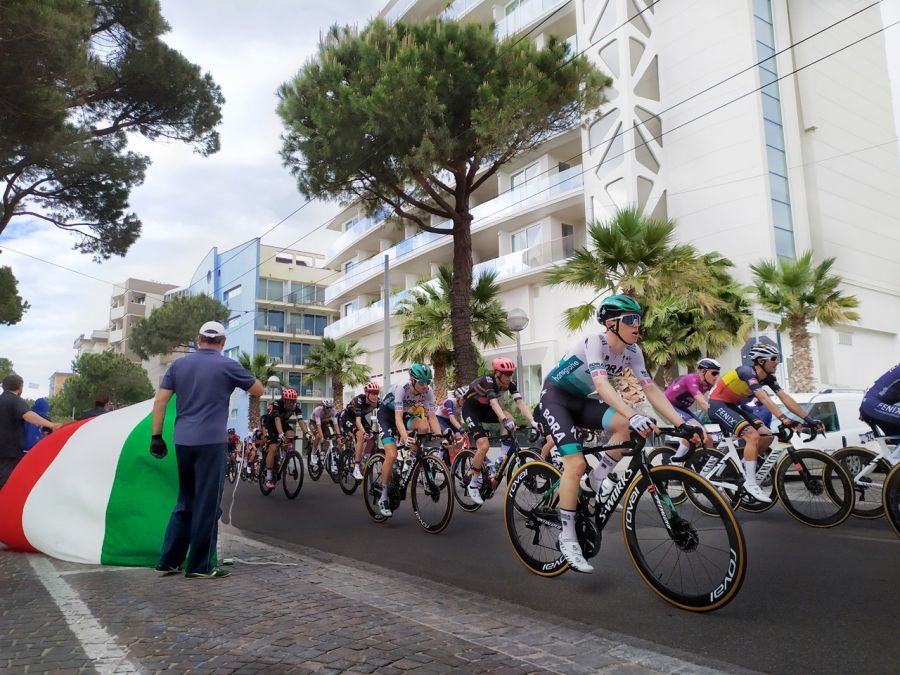 Offerta Tour de France Rimini Hotel 4 stelle sul mare